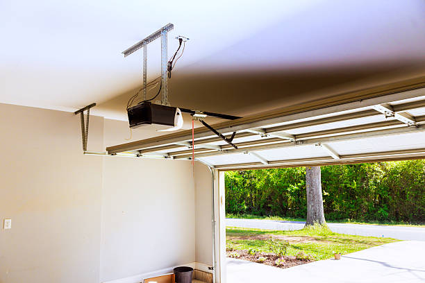 Top rated local Garage Door Panel Replacement specialists in Lutcher, LA